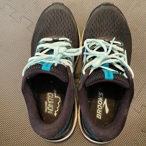 Brookes Running Shoes